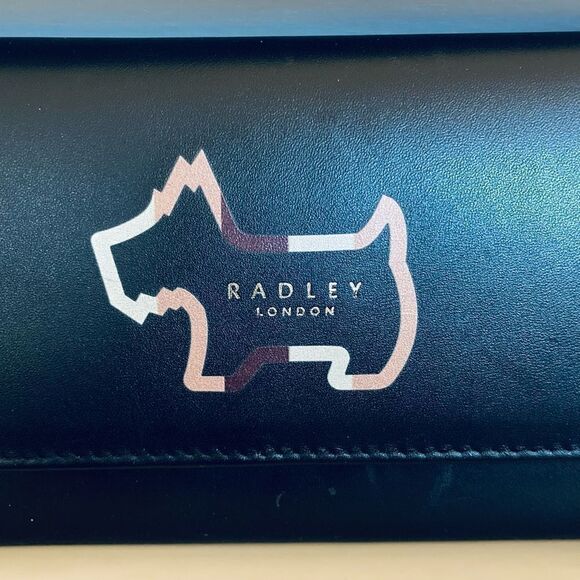 Radley London Leather Dog Maroon Color Block Wallet - Picture 3 of 7